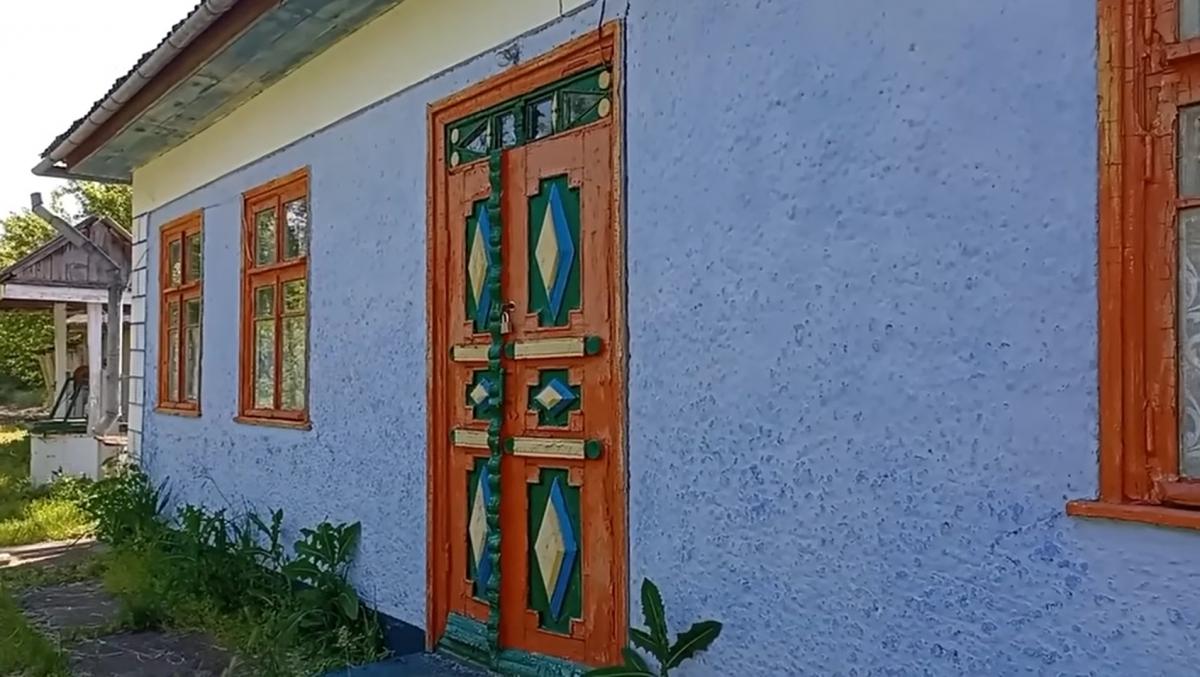 Родина купила хату в селі на Одещині за $1700: як вона виглядає (фото) Родина купила хату в селі на Одещині за $1700: як вона виглядає (фото)