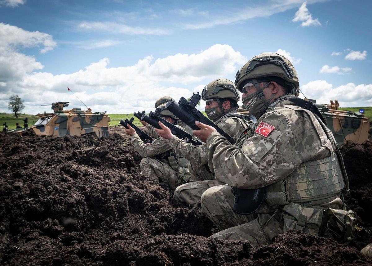 Мільйони солдатів і тисячі танків: на Близькому Сході формується новий військовий альянс Мільйони солдатів і тисячі танків: на Близькому Сході формується новий військовий альянс