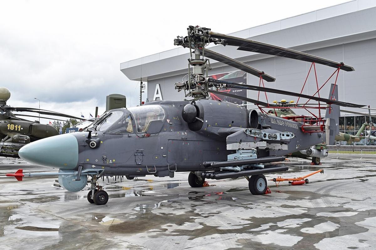 Российские Ка-52 получили модернизированную ракету 'Вихрь': её используют для необычной цели