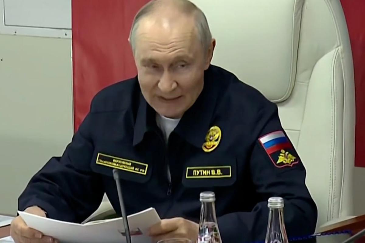 Путин нарядился в форму и выдал новые угрозы в адрес Запада: о чем идет речь Путин нарядился в форму и выдал новые угрозы в адрес Запада: о чем идет речь