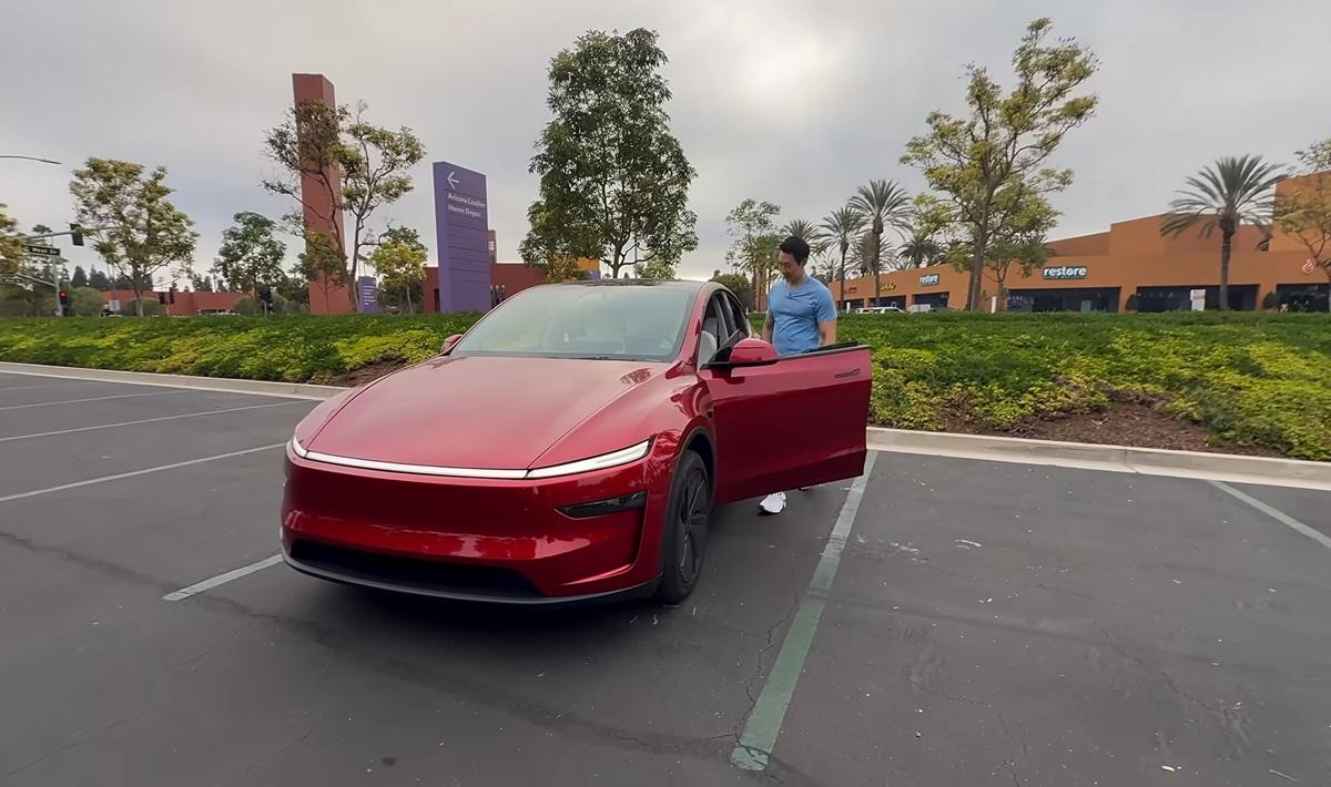 Американец раскрыл скрытые функции электромобилей Tesla: о них не знают многие владельцы