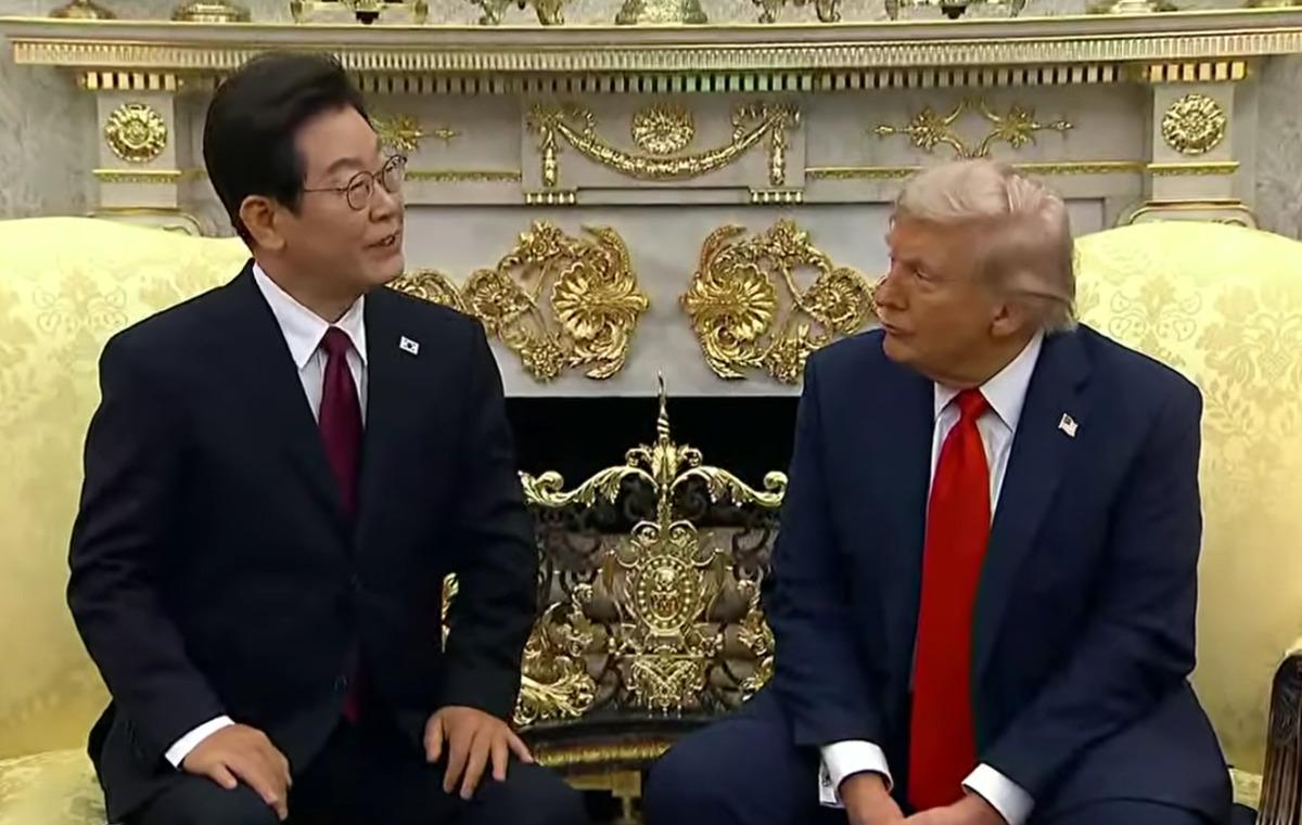 Трамп выступил с заявлением о проведении военных учений с Южной Кореей Трамп выступил с заявлением о проведении военных учений с Южной Кореей