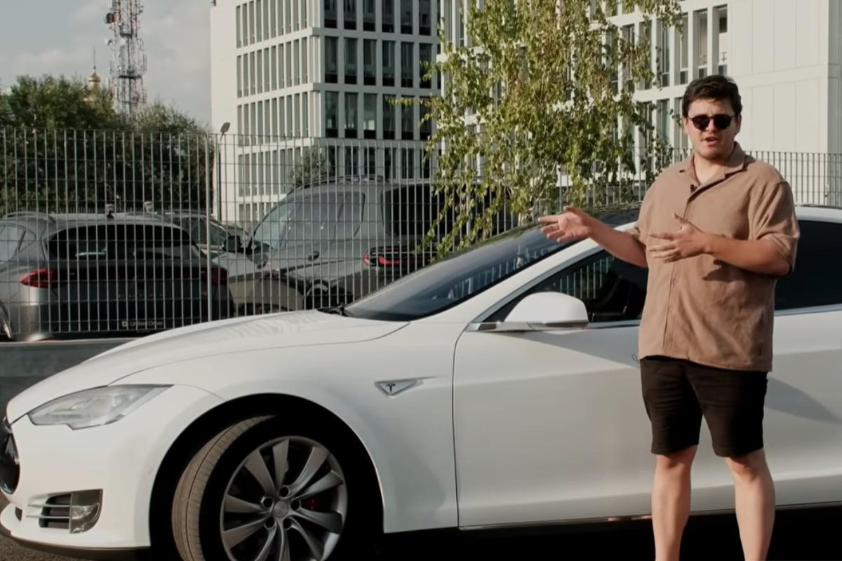 Мужчина проверил актуальность 11-летней Tesla Model S в 2026 году и был удивлён Мужчина проверил актуальность 11-летней Tesla Model S в 2026 году и был удивлён