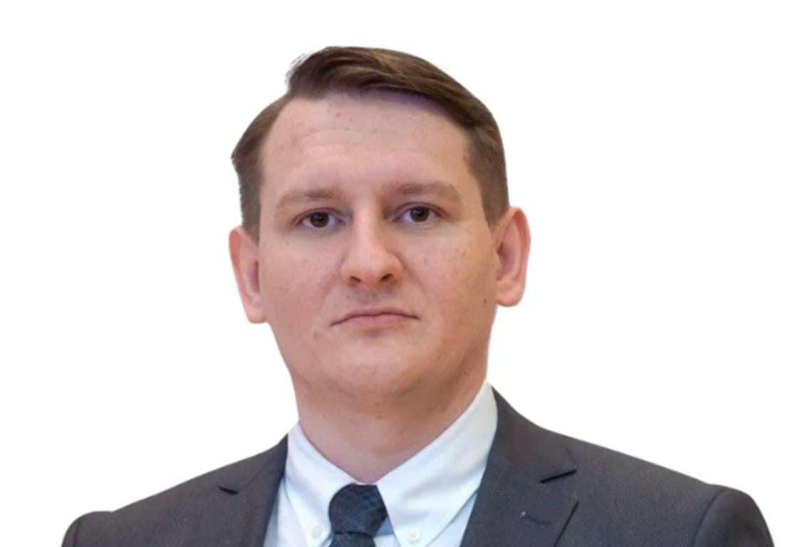 Мільйонні контракти в обмін на паркомісце для заступника голови Агентства відновлення Юрія Сверби, - ЗМІ Мільйонні контракти в обмін на паркомісце для заступника голови Агентства відновлення Юрія Сверби, - ЗМІ