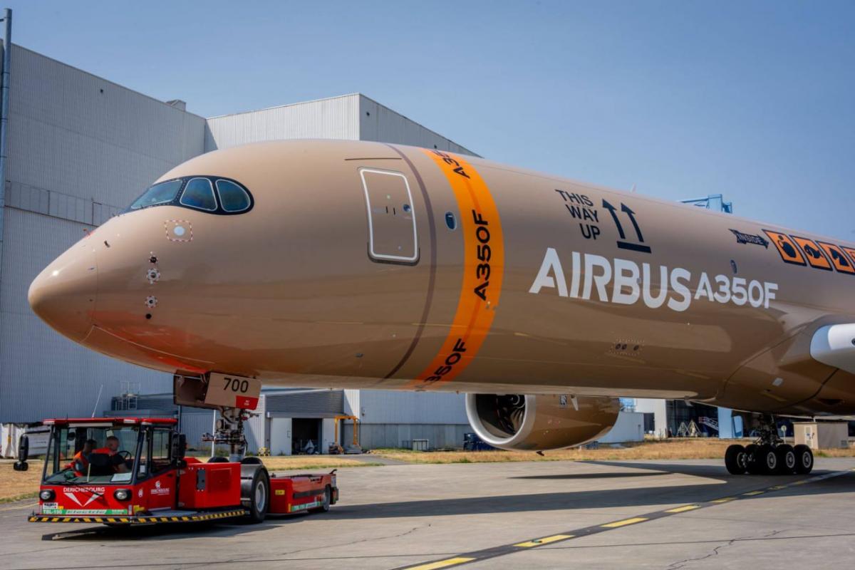 Анонсирован первый полет огромного транспортника нового поколения от Airbus (фото) Анонсирован первый полет огромного транспортника нового поколения от Airbus (фото)