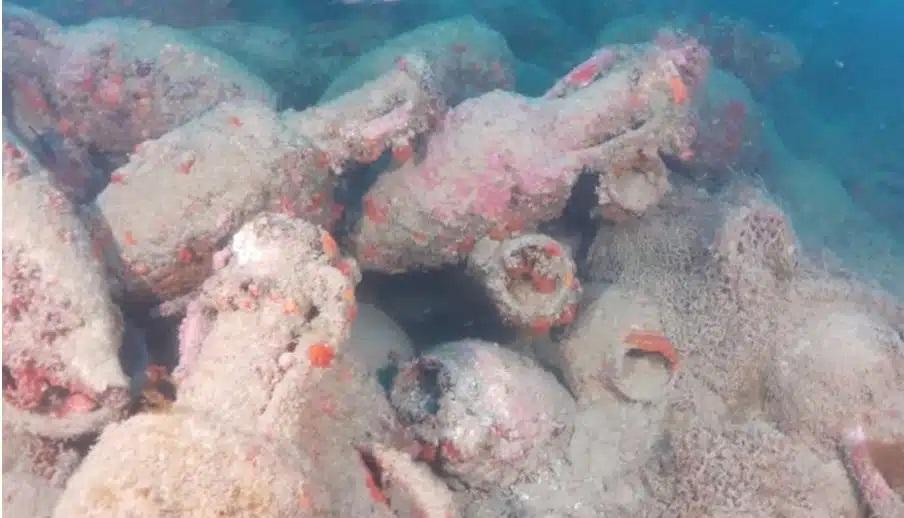 На дні моря знайшли корабель римської епохи з вантажем, який напрочуд добре зберігся На дні моря знайшли корабель римської епохи з вантажем, який напрочуд добре зберігся
