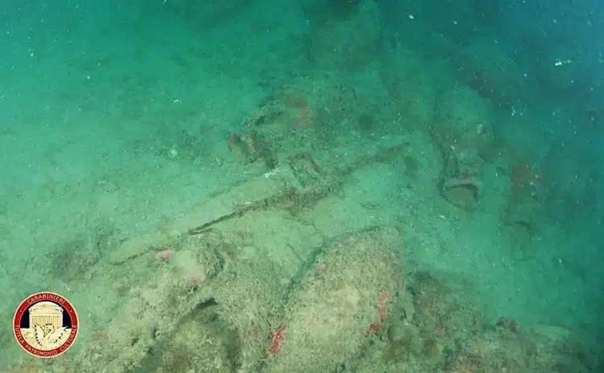 На дні моря знайшли корабель римської епохи з вантажем, який напрочуд добре зберігся На дні моря знайшли корабель римської епохи з вантажем, який напрочуд добре зберігся