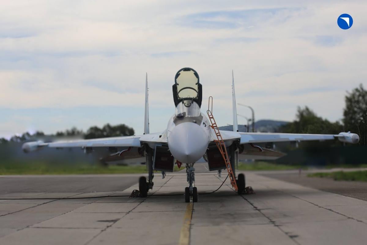 Армія Росії отримала нові винищувачі покоління 4+, здатні нести далекобійні ракети (фото) Армія Росії отримала нові винищувачі покоління 4+, здатні нести далекобійні ракети (фото)
