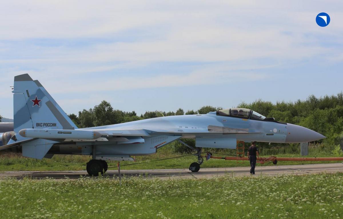 Армія Росії отримала нові винищувачі покоління 4+, здатні нести далекобійні ракети (фото) Армія Росії отримала нові винищувачі покоління 4+, здатні нести далекобійні ракети (фото)