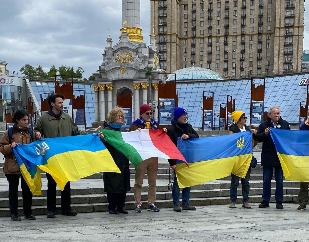 'Написати книгу про Київ мене спонукала війна. Навіть в Італії про неї думаєш і вдень, і вночі', - письменниця Олена Костюкович 'Написати книгу про Київ мене спонукала війна. Навіть в Італії про неї думаєш і вдень, і вночі', - письменниця Олена Костюкович