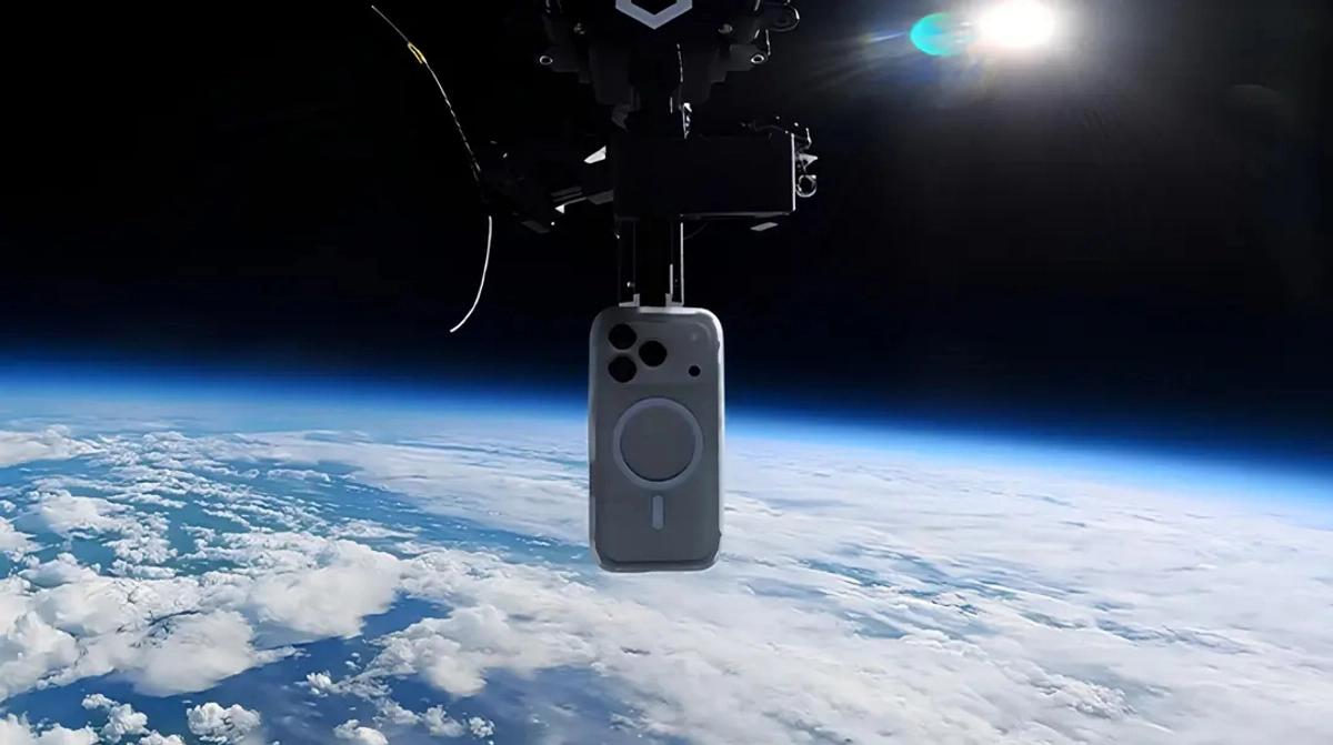 iPhone пережив падіння з висоти 30 км: смартфон скинули зі стратосфери (відео)