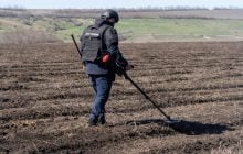 Громади зможуть отримати гроші на гуманітарні витрати і розмінування: що відомо