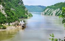 На Дунаї зник водний кордон між двома країнами: тепер там можна пройти піском