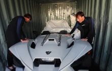Чоловік купив покинутий вантажний контейнер і знайшов у ньому справжній скарб
