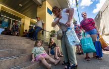 В Днепропетровской области будут принудительно вывозить семьи с детьми еще из 16 сел