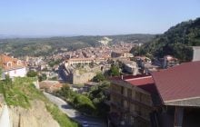 На півдні Італії є село, яке поступово втрачає мешканців: причина не лише в роботі