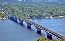 В Киеве частично перекроют мост Метро: когда изменят схему движения транспорта