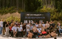 Заплив, що став маніфестом: Олександр Терен разом із ветеранами протягнули на собі човни