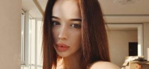 "Меня зашили, кости целы": популярная украинская блогерша попала в аварию