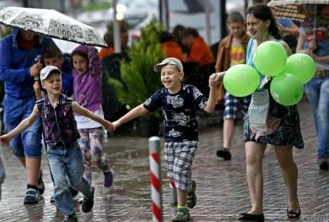До Києва йдуть довгоочікувані дощі та похолодання на 10 градусів (інфографіка)