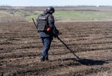 Громады смогут получить средства на гуманитарные нужды и разминирование: что известно