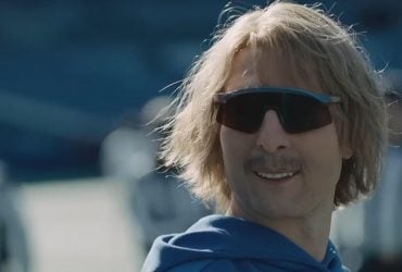 Hulu показав трейлер 2 сезону спортивної комедії "Чед Пауерс" з Ґленом Пауеллом (відео)