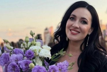 46-річна Вітвіцька замилувала мережу новими фото з округлим животиком