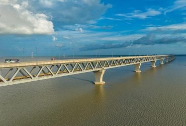 Італія 2000 років не може побудувати один міст, який їй життєво необхідний, - The Guardian