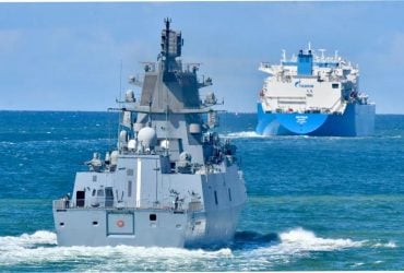 Росіяни готуються перенаправити газові танкери через Арктику, - Defense Express