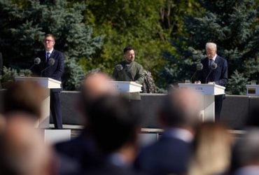 Кремль в конечном итоге проиграет: Зеленский сделал заявление в День Государственного флага