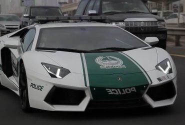 Чому поліцейські Дубая їздять на Ferrari та Lamborghini: річ не в швидкості
