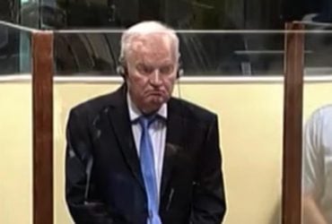 Помер Боснійський мʼясник, засуджений за геноцид до довічного ув'язнення, - Sky News
