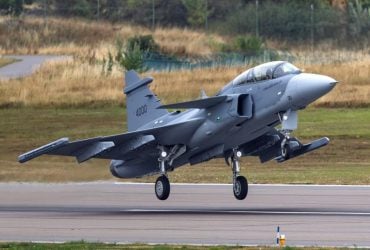 Новый Gripen F совершил свой первый полёт: к чему готовят истребитель