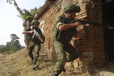 РФ ежемесячно теряет на 6 000 военнослужащих больше, чем может набрать, - The Guardian