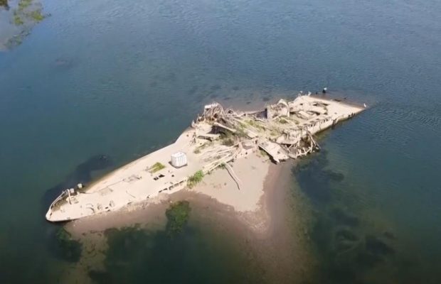 У Сербії посуха повернула на поверхню легендарний корабель (фото)