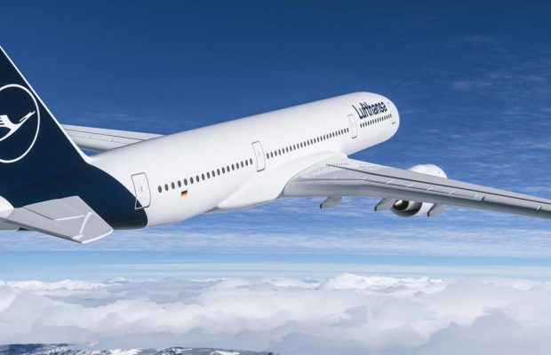 Lufthansa вперше підняла в небо літак зі Starlink: зв'язок буде безкоштовним, але є умова
