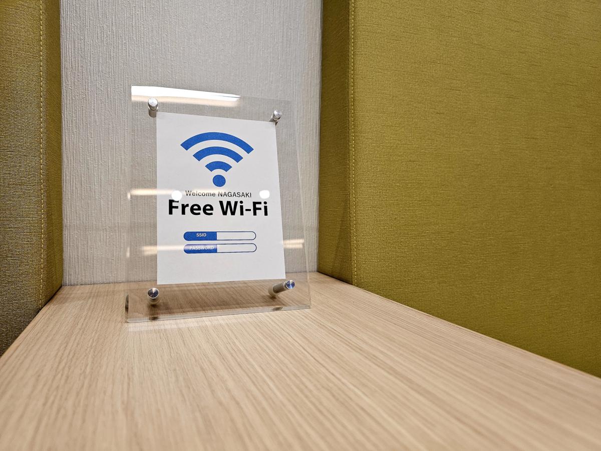 Звичний Wi-Fi у готелі може виявитися пасткою: що варто знати туристам Звичний Wi-Fi у готелі може виявитися пасткою: що варто знати туристам