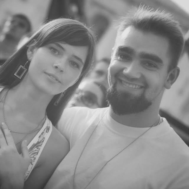 Юлия Санина публично обратилась к мужу, выехавшему из Украины: редкие фото Юлия Санина публично обратилась к мужу, выехавшему из Украины: редкие фото