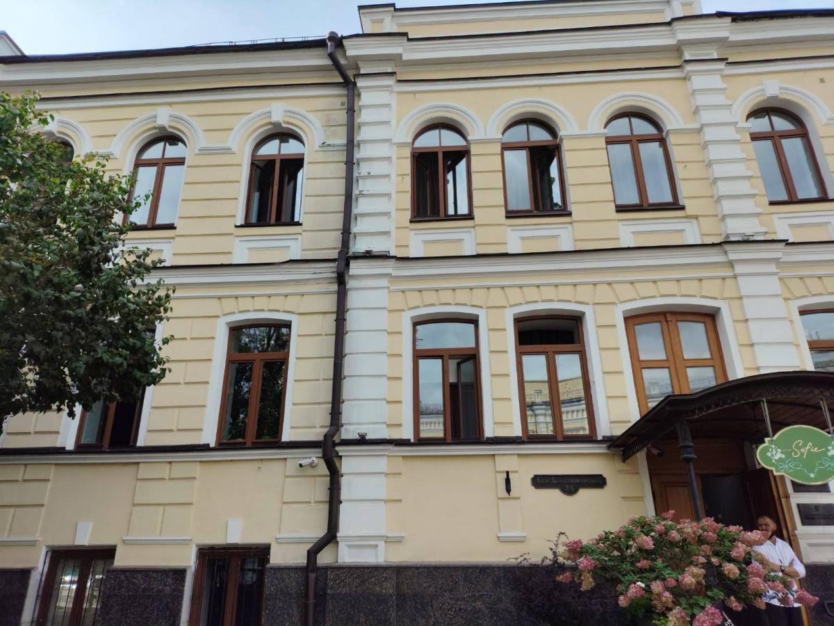 Росіяни пошкодили заповідник 'Софія Київська' Росіяни пошкодили заповідник 'Софія Київська'