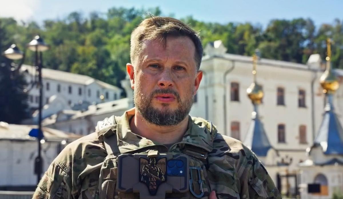 Билецкий прибыл в 'захваченный' Путиным Святогорск и обратился оттуда к россиянам (видео) Билецкий прибыл в 'захваченный' Путиным Святогорск и обратился оттуда к россиянам (видео)