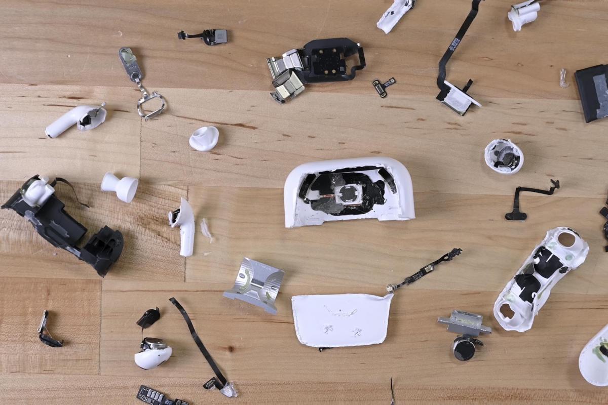 Батарея AirPods більше не тримає заряд: що робити власнику