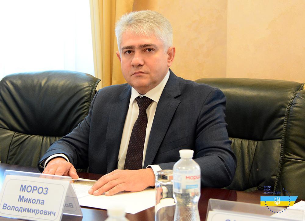 Ветеран розповів про мільйонні виплати членам Вищої ради правосуддя, замішаним у скандали Ветеран розповів про мільйонні виплати членам Вищої ради правосуддя, замішаним у скандали