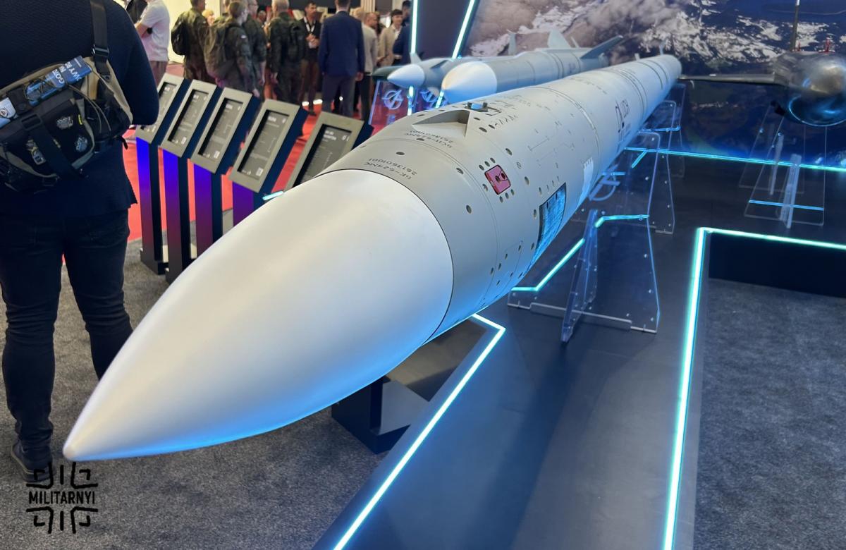 Украина представила новую ракету для комплекса 'Вильха' с дальностью более 100 км Украина представила новую ракету для комплекса 'Вильха' с дальностью более 100 км