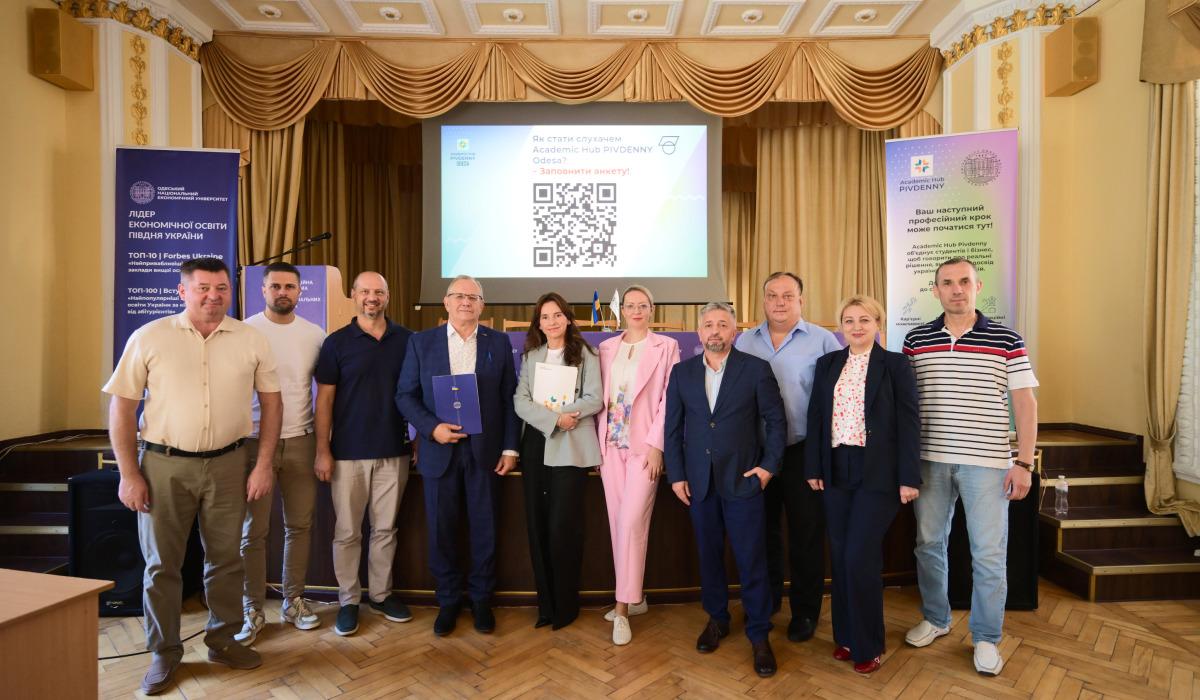 Банк 'Південний' розширює освітній проєкт Academic Hub та розпочинає співпрацю з одеськими університетами Банк 'Південний' розширює освітній проєкт Academic Hub та розпочинає співпрацю з одеськими університетами