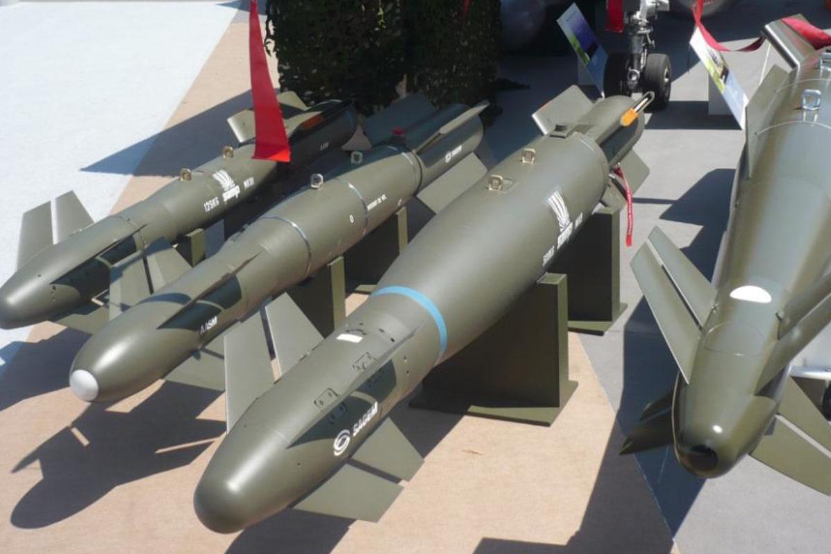 Gripen для Украины вооружат бомбами Hammer, которые уже используют в ВС ВСУ Gripen для Украины вооружат бомбами Hammer, которые уже используют в ВС ВСУ