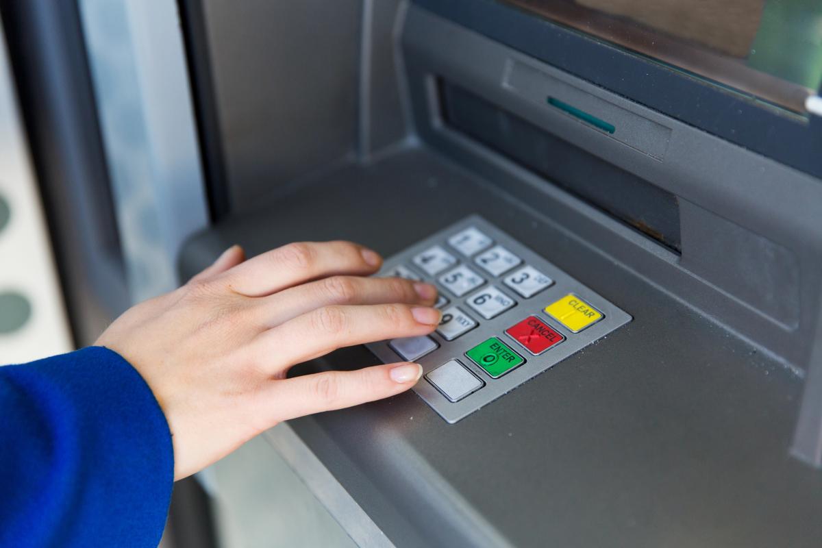 Почти 19% людей используют один из трех PIN-кодов: эксперты советуют сменить их немедленно Почти 19% людей используют один из трех PIN-кодов: эксперты советуют сменить их немедленно