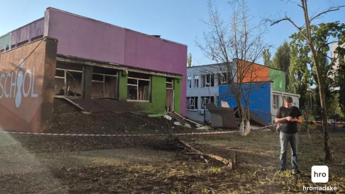 РФ не перестает бить по Киеву: повреждены дома, количество пострадавших увеличивается