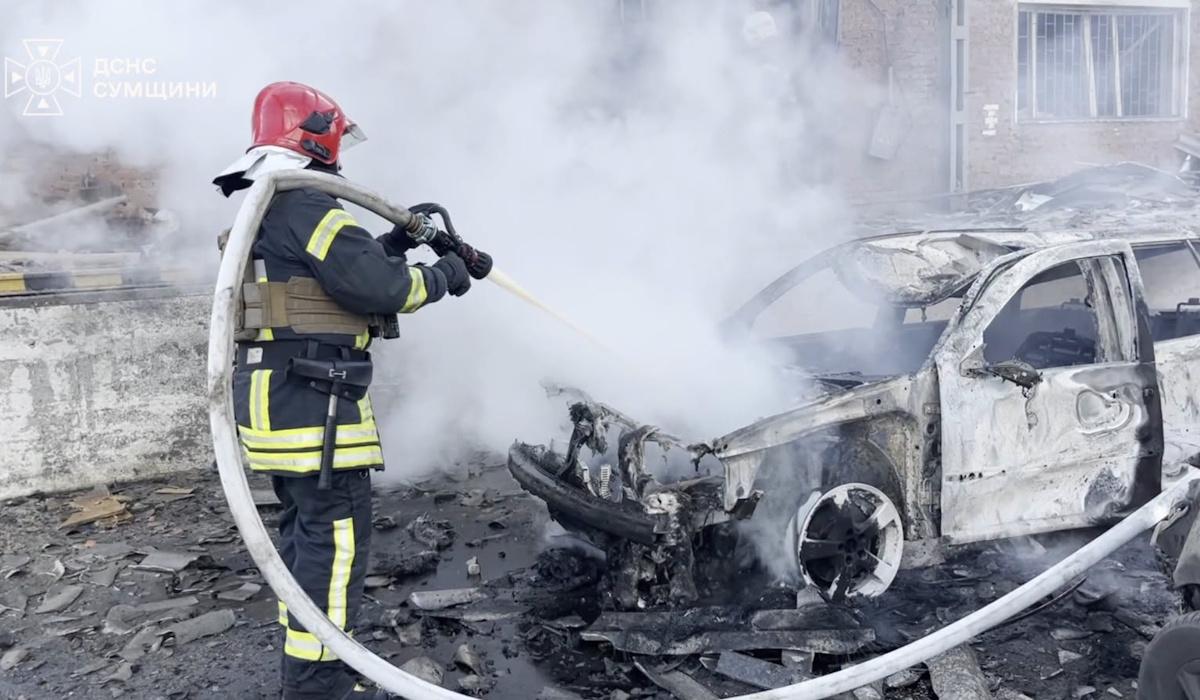 На Сумщині російські загарбники атакували машину: загинули чотири людини На Сумщині російські загарбники атакували машину: загинули чотири людини
