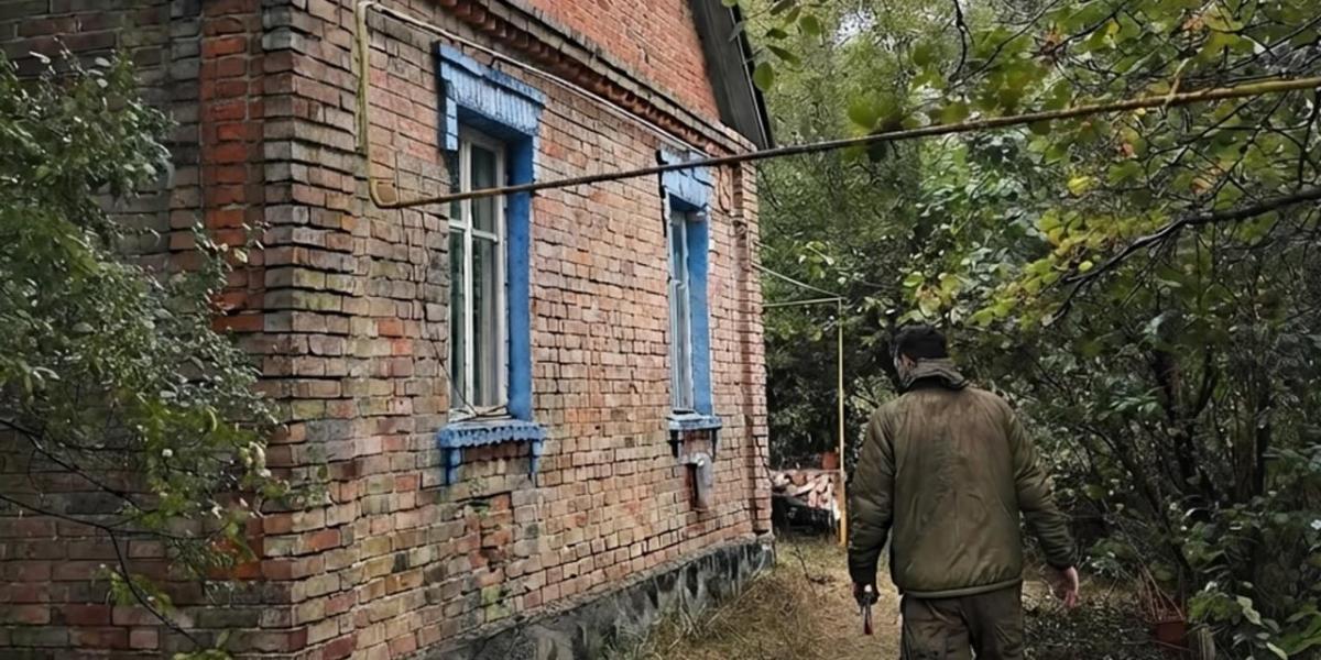 Супруги купили 'капсулу времени' в селе: что нашли в старом доме (фото) Супруги купили 'капсулу времени' в селе: что нашли в старом доме (фото)
