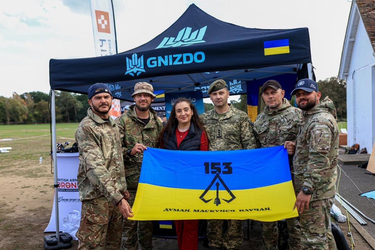 Україна виборола два "срібла" серед 12 країн на міжнародних змаганнях з дронів у Великій Британії
